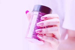 hot pink summer nail polish color trends