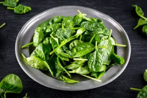 best foods for beautiful hair spinach