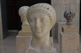 sabina poppaea 3